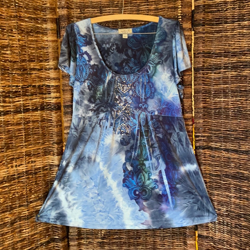 Cute smock top. One World, size L.